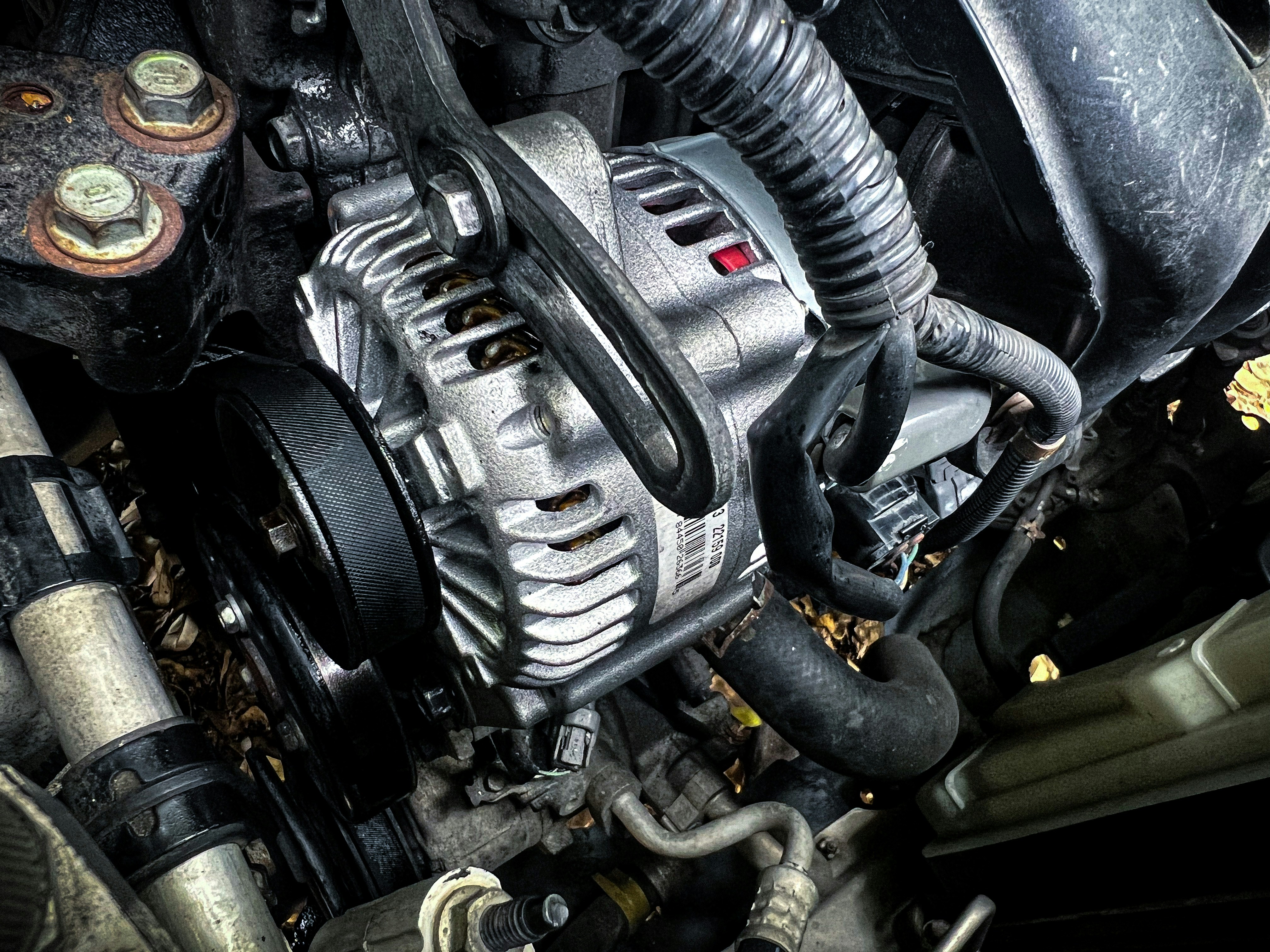 Saratoga, CA — Honda CR-V Alternator Failure Signs and Battery Drain Diagnosis